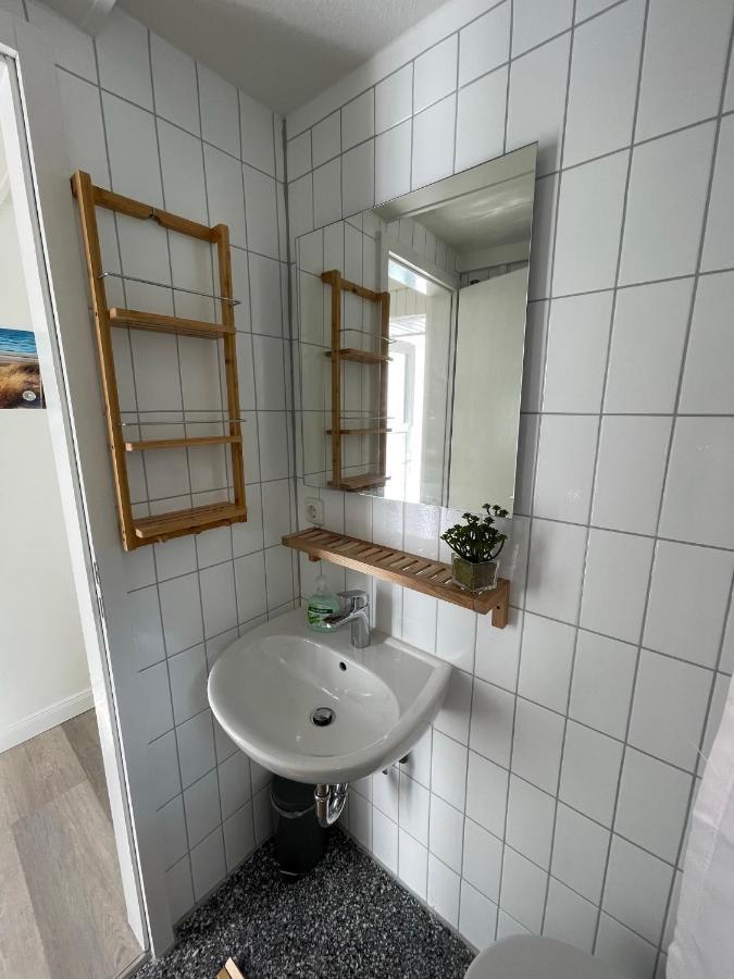 Juna Laboe Buitenkant foto